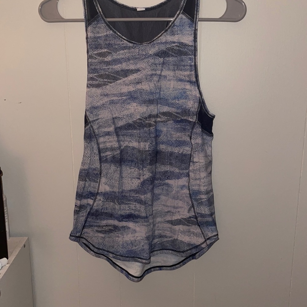 Lululemon tank top